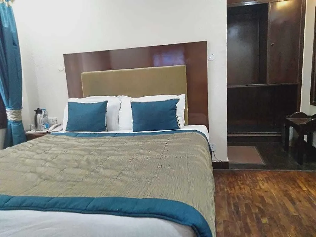 *** Hotel Ashiana Clarks Inn Shimla India
