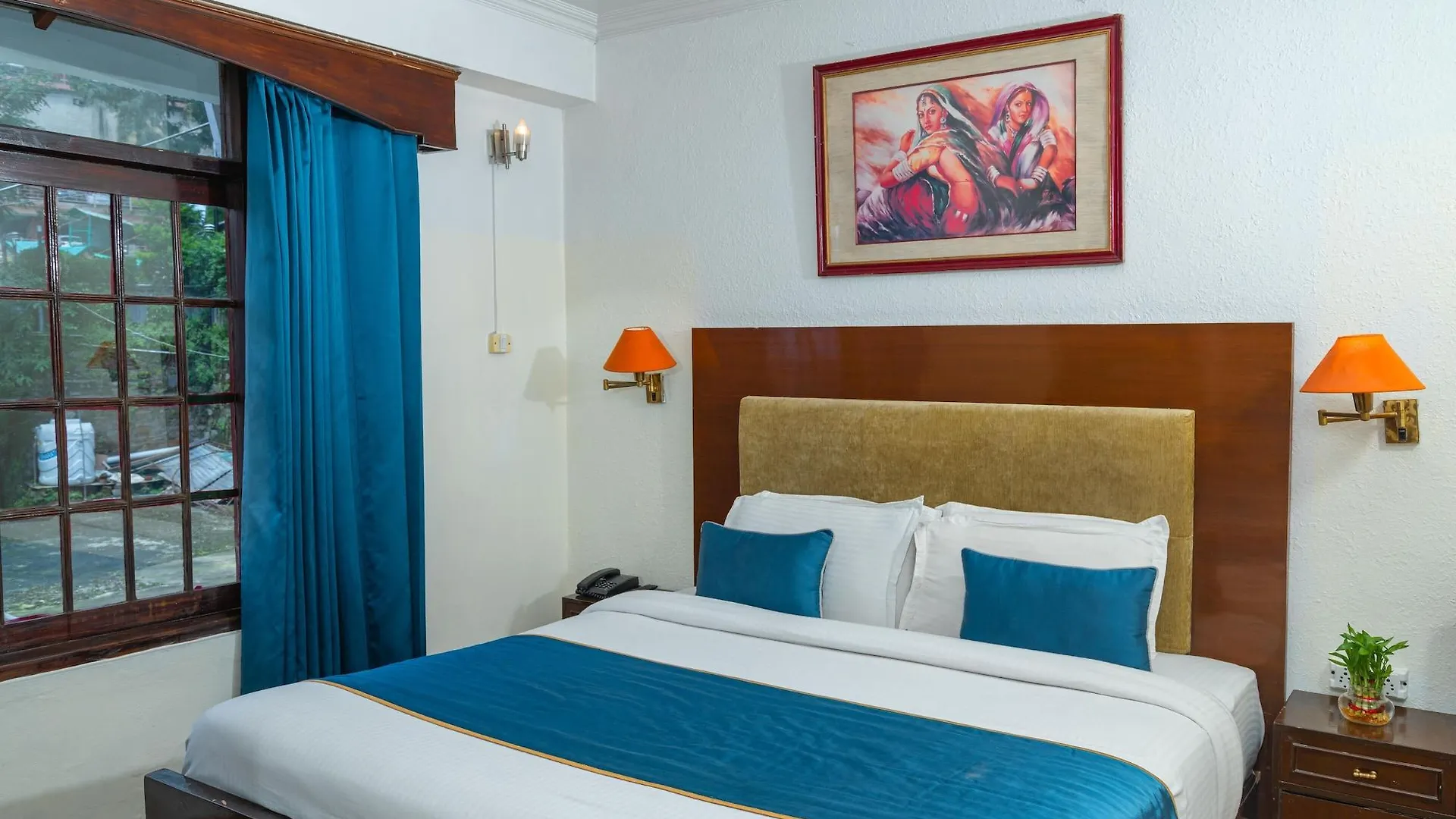 Ashiana Clarks Inn Shimla Hotel