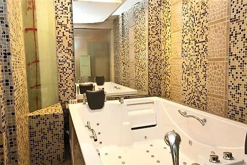 Ashiana Clarks Inn Shimla Hotel